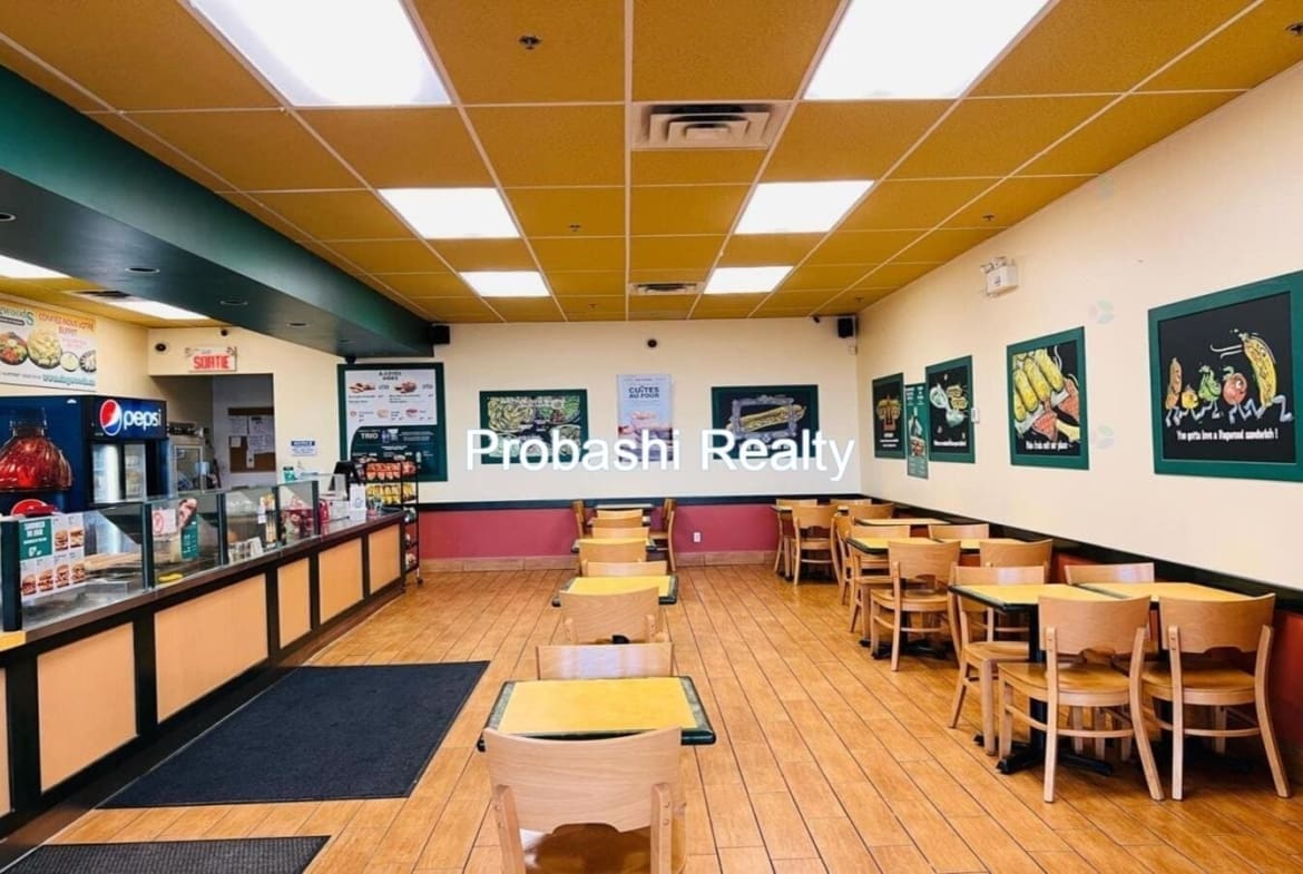 Dagwoods Restaurant for sale in Beaconsfield, Montreal