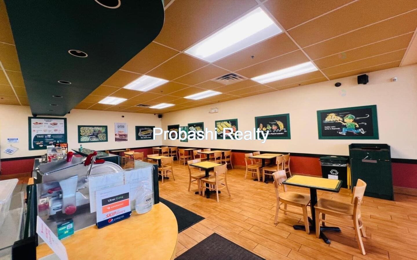 Dagwoods Restaurant for sale in Beaconsfield, Montreal