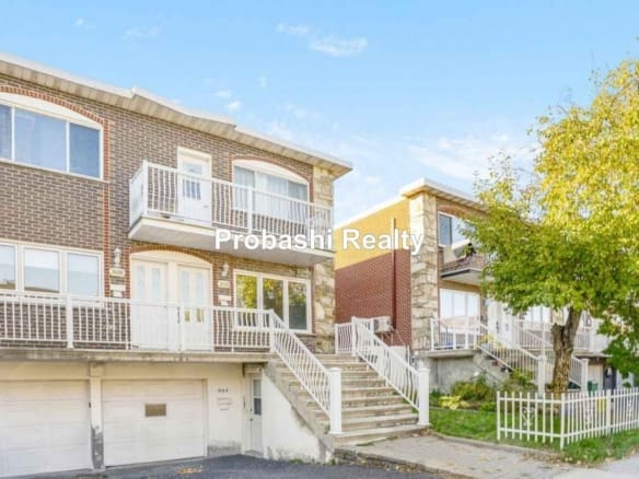 Triplex for Sale in LaSalle, Montréal, Quebec