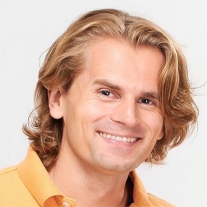 Andrew Director of Sales at Probashi Realty